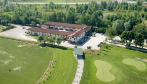 Отель Hotel Ultimo Borgo  Сеттимо Торинезе